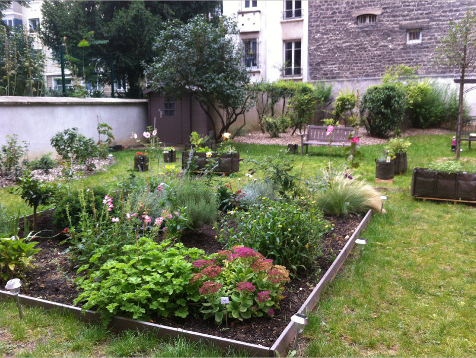 Jardin partagé dans une résidence 3F à Paris (15ème arrondissement)